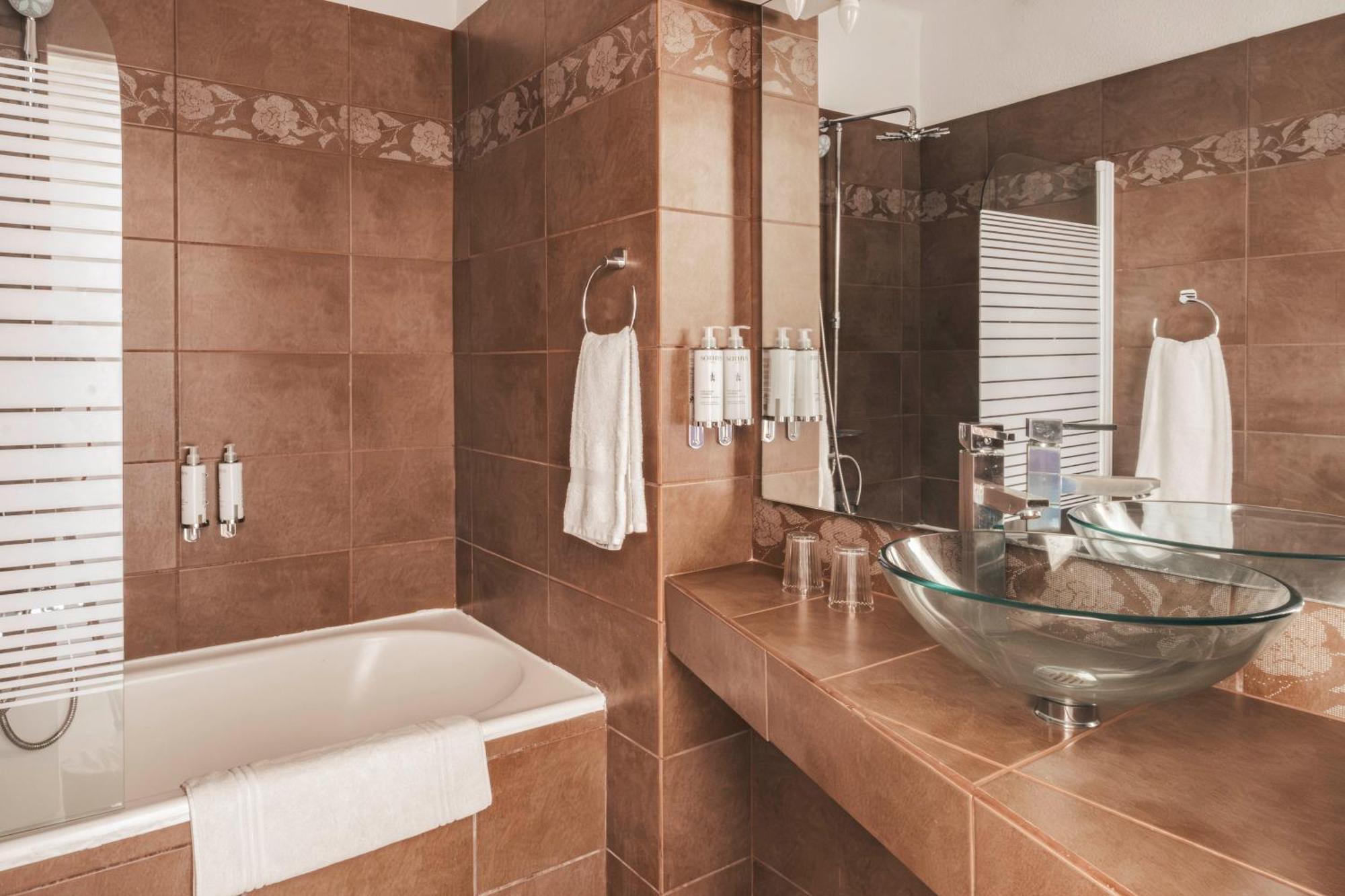 Surplage Hotel Cavaliere Le Lavandou Bagian luar foto